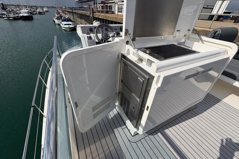 Image courtesy of JD Yachts Fairline Squadron 42