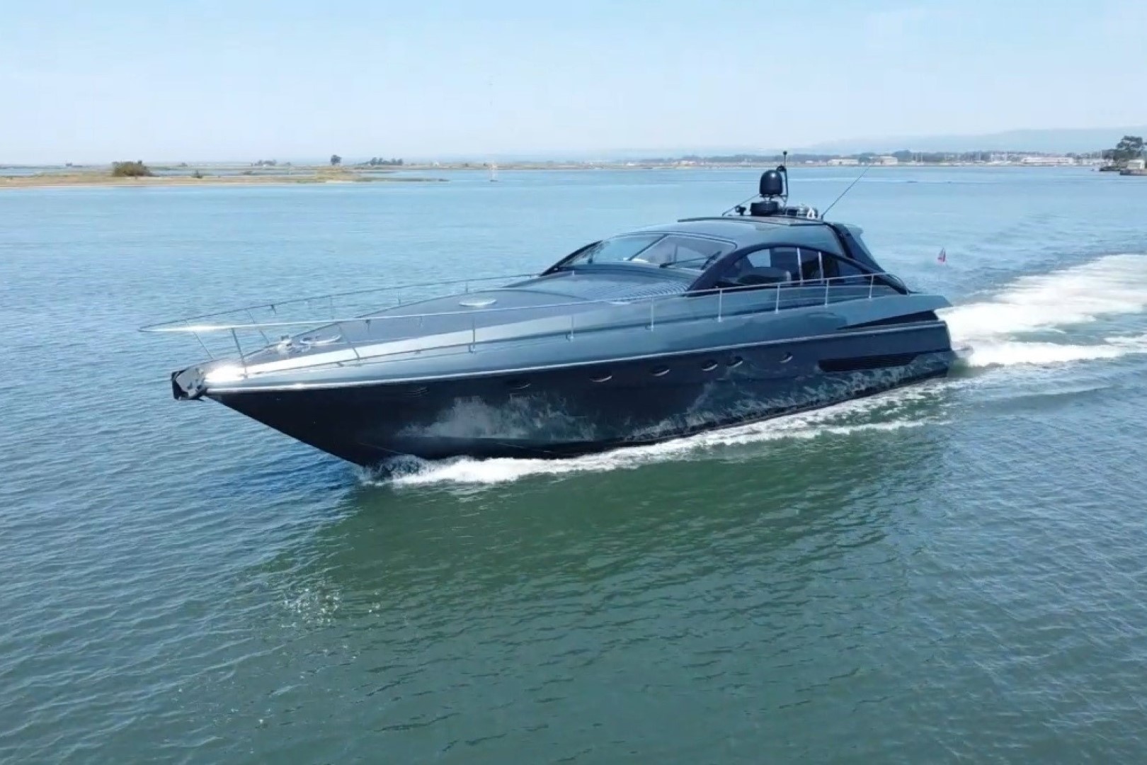 Pershing 65 Limited vendesi