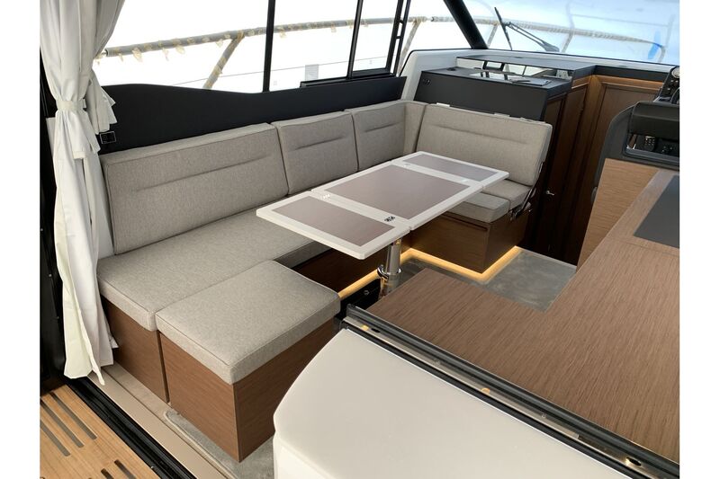  Jeanneau NC 37
