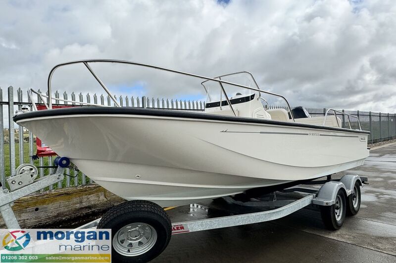  Boston Whaler 190 Montauk