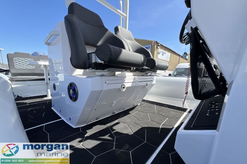  Highfield Sport 900