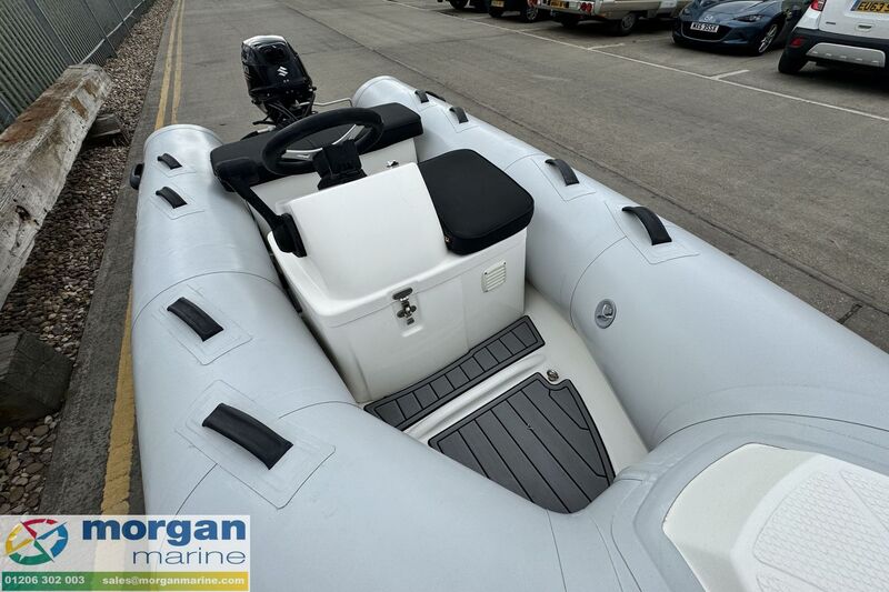  Brig F300 RIB