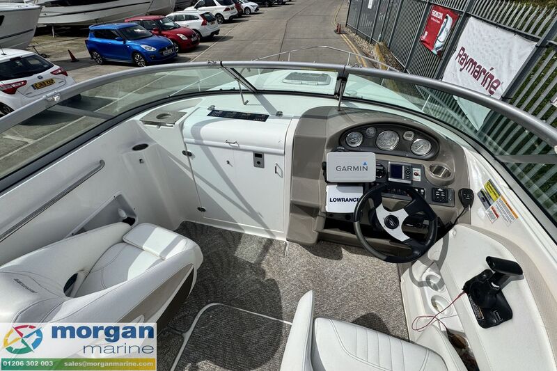  Rinker 230 Captiva Atlantic