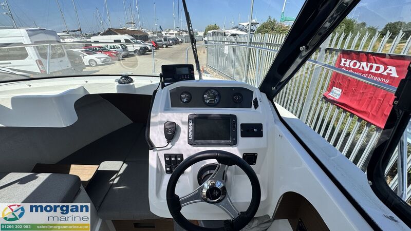  Jeanneau  Merry Fisher 605