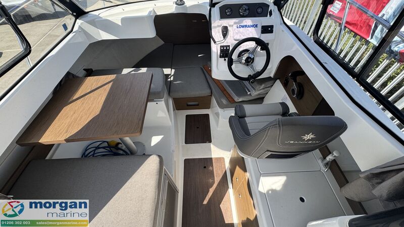  Jeanneau  Merry Fisher 605