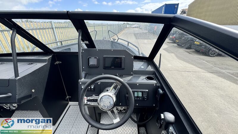  UMS 655  DC Bow Rider