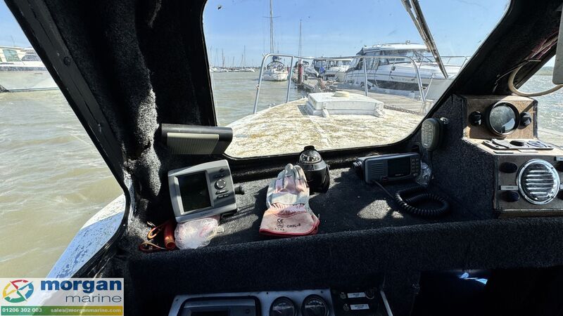  Colvic  22 sea worker