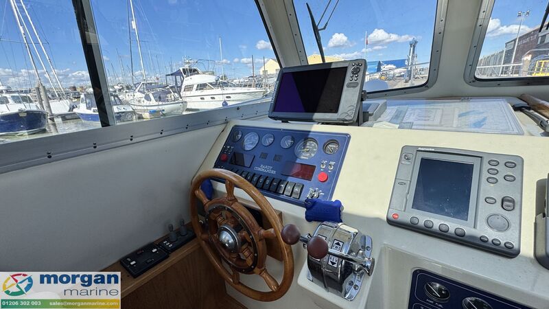  Hardy  32 Commander