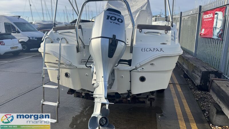  Jeanneau  Cap Camarat 5.5 Centre Console Series 2