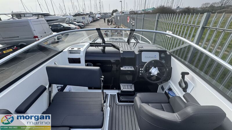  Finnmaster  T6 Day Cruiser