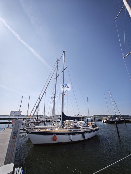 HR 382  49 Hallberg Rassy Hallberg Rassy 382