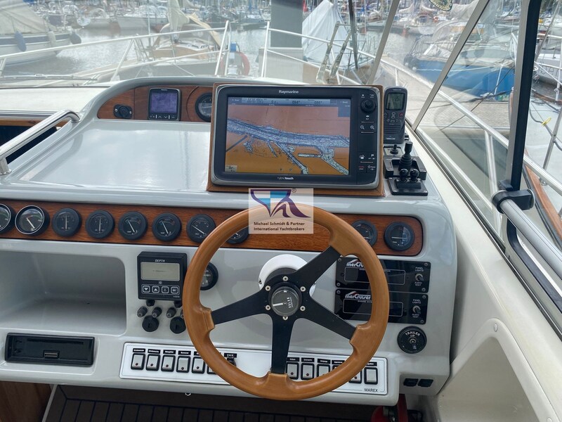 Marex 290  18 Marex Marex 290 Sun Cruiser
