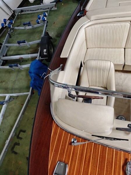 Boesch 590 Cabrio Deluxe CARPE DIEM 22 Boesch Boesch 590 Cabrio Deluxe