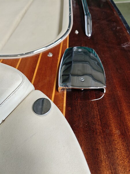Boesch 590 Cabrio Deluxe CARPE DIEM 27 Boesch Boesch 590 Cabrio Deluxe