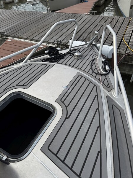 Voyager 700 Cabin SEEWOLFF II 12 V-Boats Voyager 700 Cabin