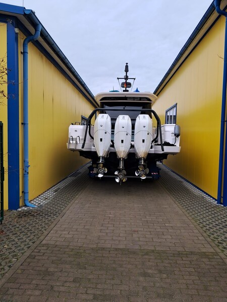 IMG-20251201-WA0026 Axopar 45 Cross Cabin