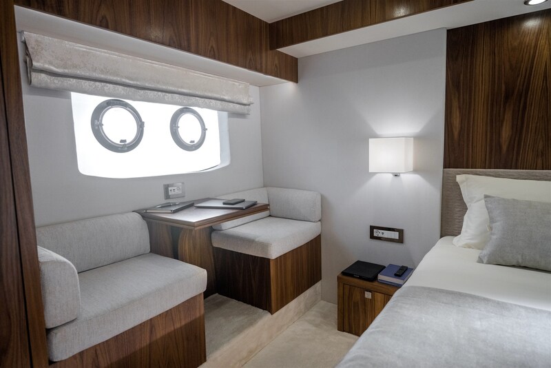 M70-Fly-master cabin3 Monachus Yachts Monachus 70 Fly