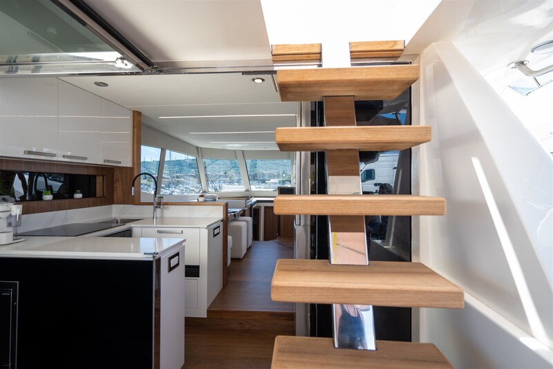 M70-Fly-main-deck Monachus Yachts Monachus 70 Fly