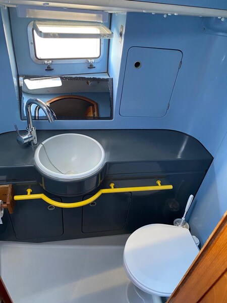 11 Jeanneau SUN MAGIC 44