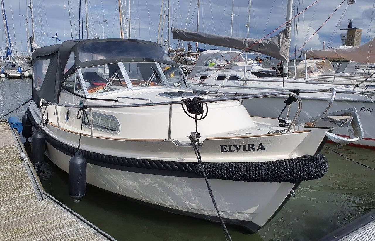 Interboat Intercruiser 28 Cabrio vendesi