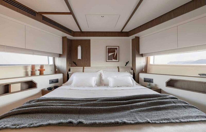  Azimut 72