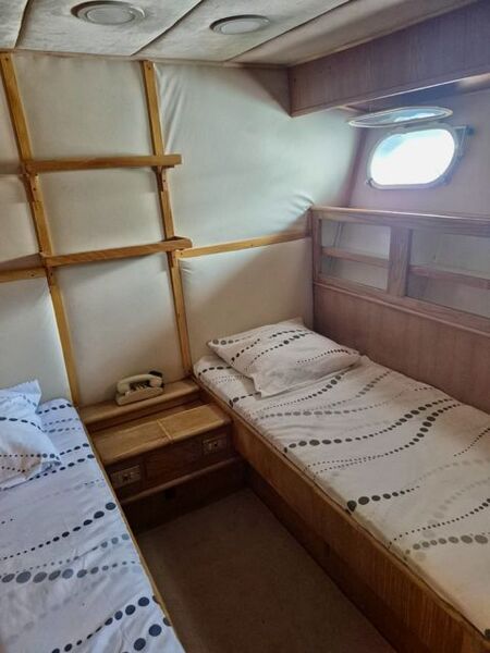  Navar Cantieri 20M Fly