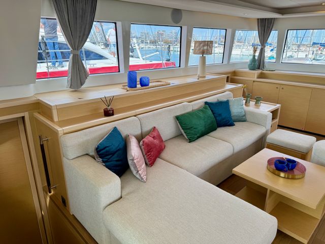  LAGOON 620 NEO