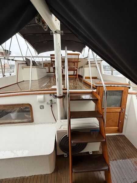  KONG AND HALVERSEN HK ISLAND GYPSY 44