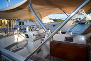  OYSTER 80 Deck Saloon