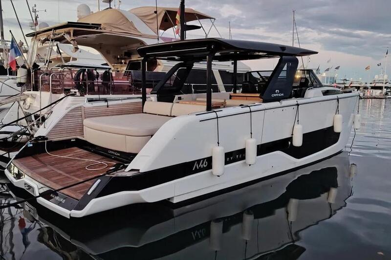 Cranchi A46 Luxury Tender Cranchi A46 Luxury Tender