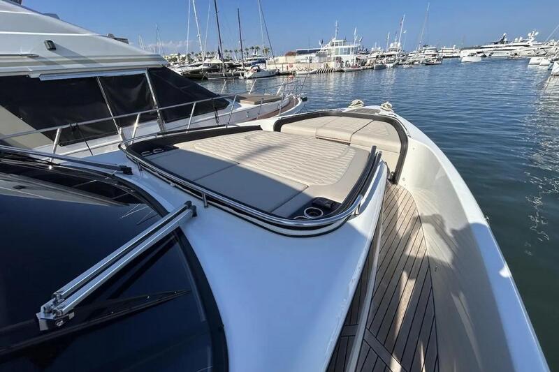 Cranchi A46 Luxury Tender Cranchi A46 Luxury Tender