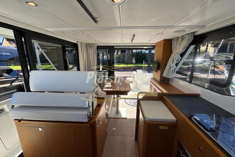 Beneteau Swift Trawler 35 Beneteau Swift Trawler 35
