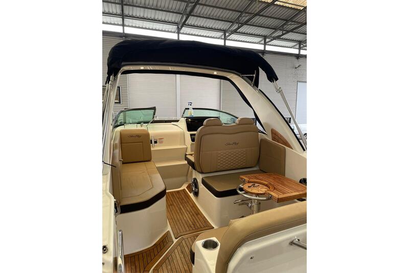 Sea Ray 265 Sundancer Sea Ray 265 Sundancer