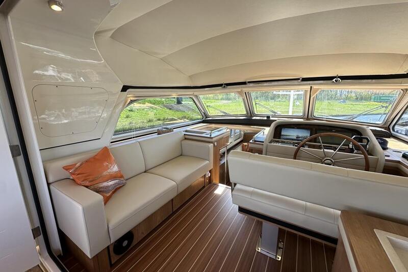 Linssen Grand Sturdy 550 Variotop Linssen Grand Sturdy 550 Variotop