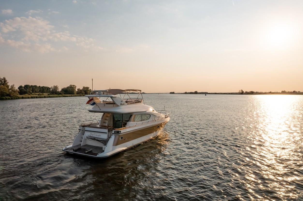 Elegance 54 vendesi