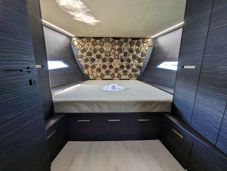 Apex 60 cabin Apex Yachts Apex 60