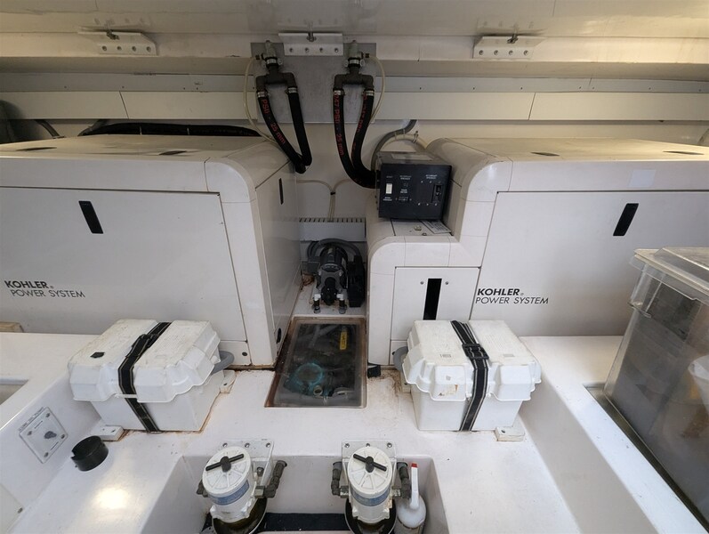 Bertram 630 generators Bertram Yacht 630 Convertible