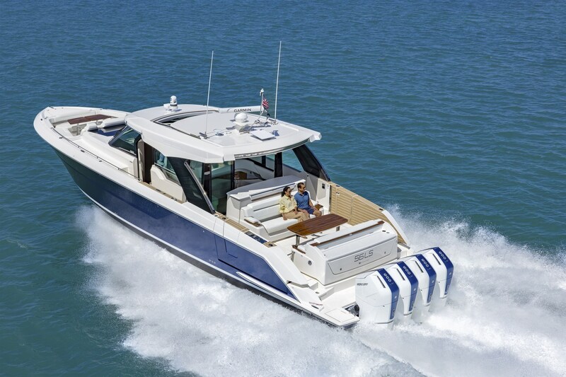 Tiara 56LS running Tiara Yachts 56LS