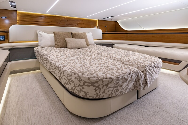 Tiara 56LS guest cabin Tiara Yachts 56LS