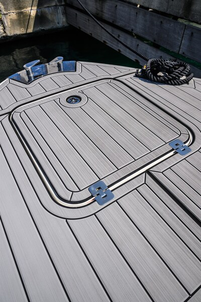 Toy 39 Outboard, detail4 Toy Marine TOY 39 FB