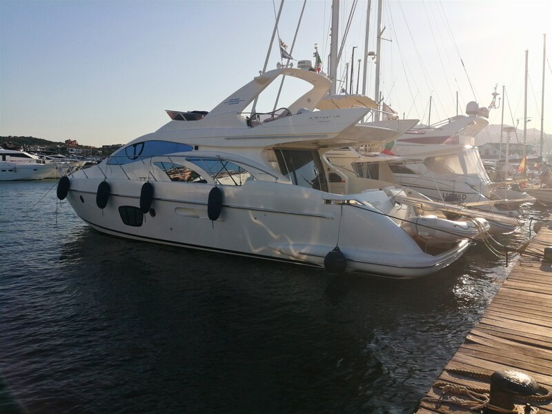 Profile Azimut 55 Flybridge
