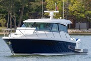 43le-exterior-details-2025_22 Tiara Yachts 43 LE