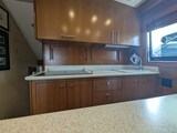 Hatteras 50 galley Hatteras 50 CONVERTIBLE