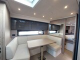 Azimut Atlantis 45 dinette Azimut Atlantis 45
