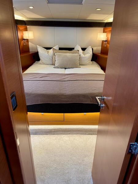 IMG-20250822-WA0073 Prestige Yachts 60 Fly