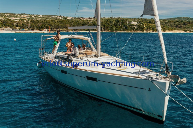 32.-ansamblu-2-1-1024x682 Beneteau Oceanis 45