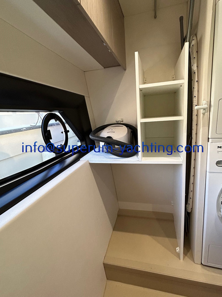 IMG_0428 Sunseeker Predator 50