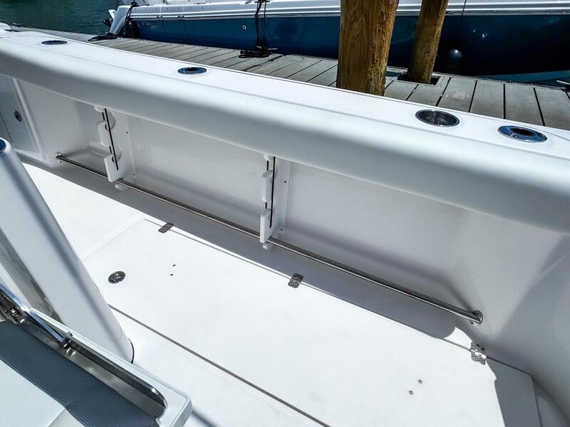  Edgewater 370CC