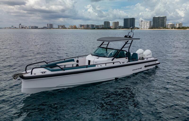  Axopar 28 T-Top