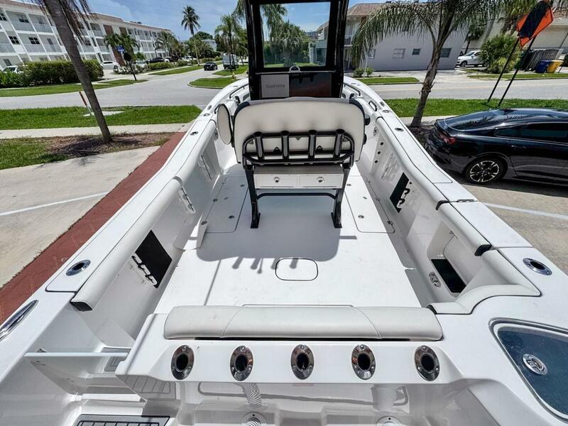  Tidewater 256 Adventurer